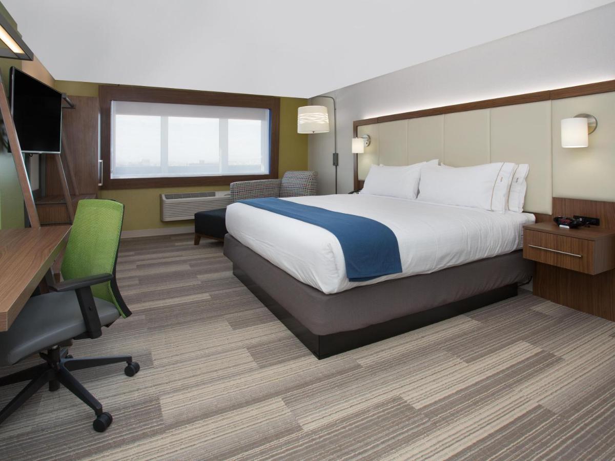 Holiday Inn Express & Suites Chicago North Shore - Niles By Ihg Exterior foto